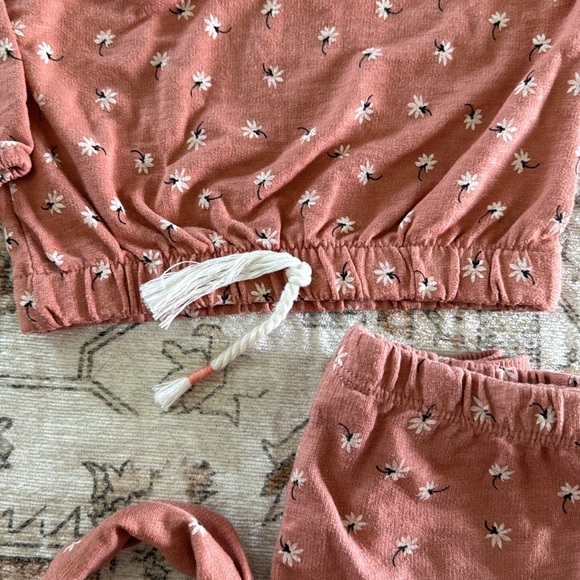 Jessica Simpson Baby Girl 3 Piece Set - Picture 9 of 10